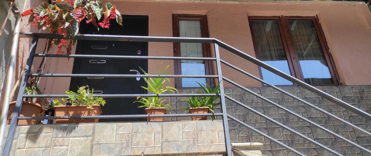 Ferienwohnung Family Apartament Tbilisi Exterior foto