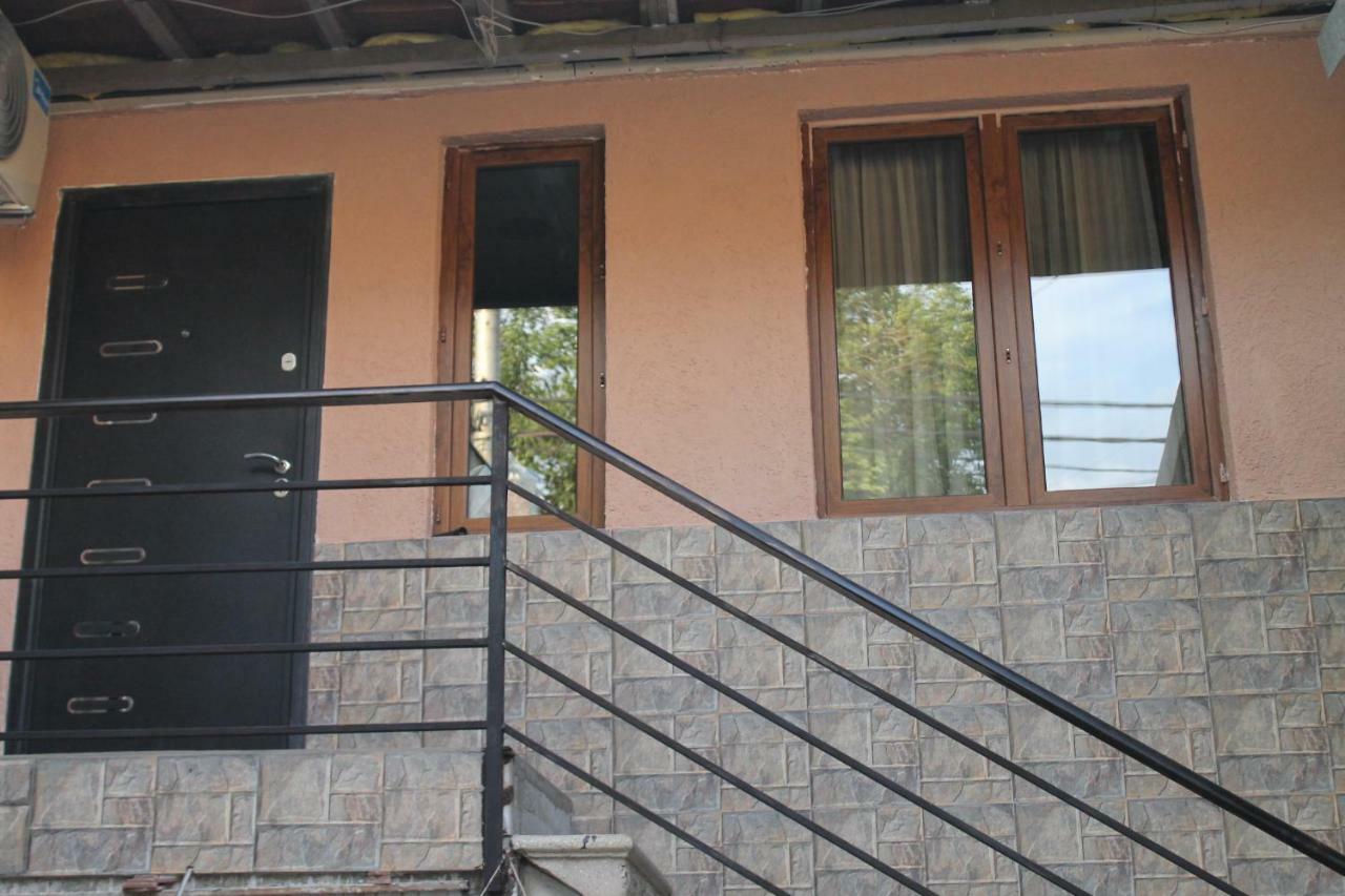 Ferienwohnung Family Apartament Tbilisi Exterior foto